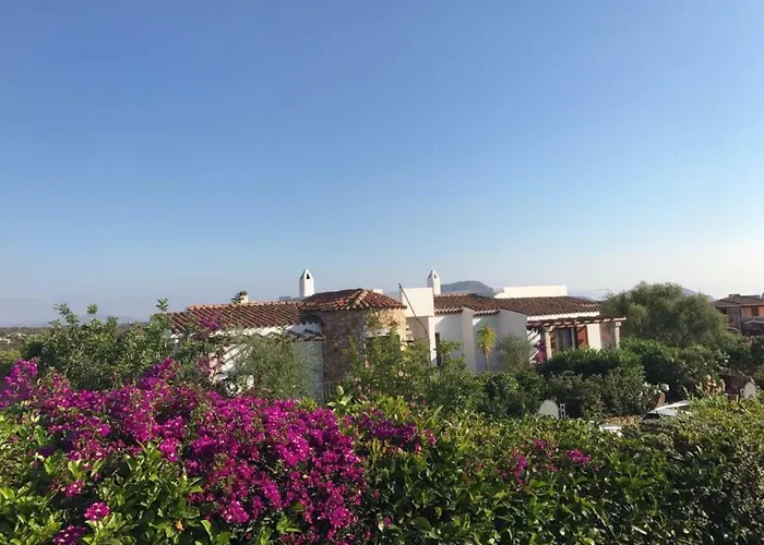 Le Del Mare Vila Porto San Paolo (Sardinia)